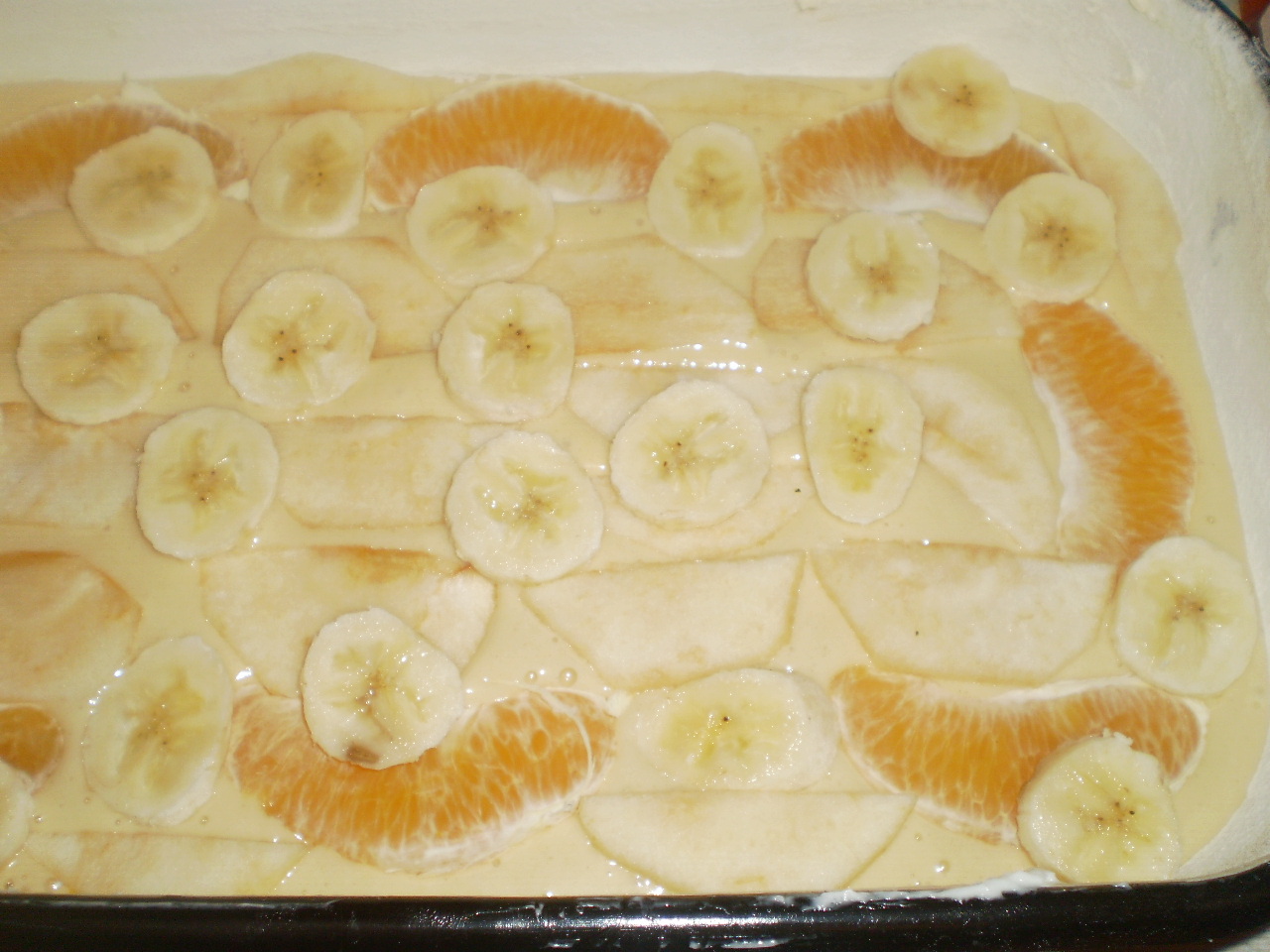 Prajitura cu fructe si topping de vanilie