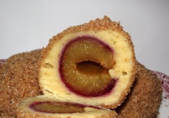 Gomboti ( galuste cu prune )