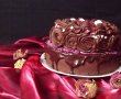 Tort aniversar cu zmeură şi ciocolată-1