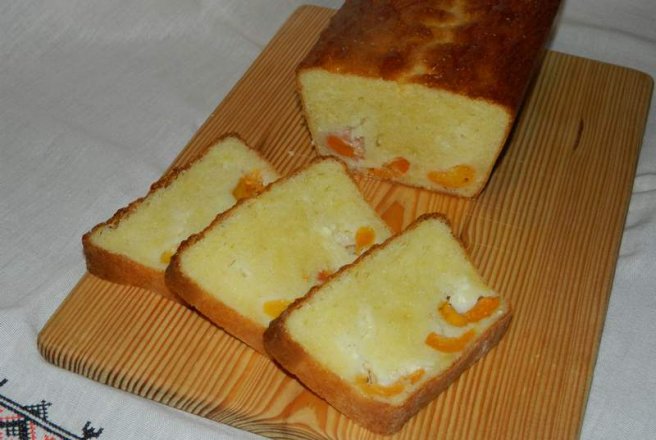 Chec cu branza si caise