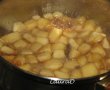 Pachetele crocante si aromate umplute cu mere si stafide-1