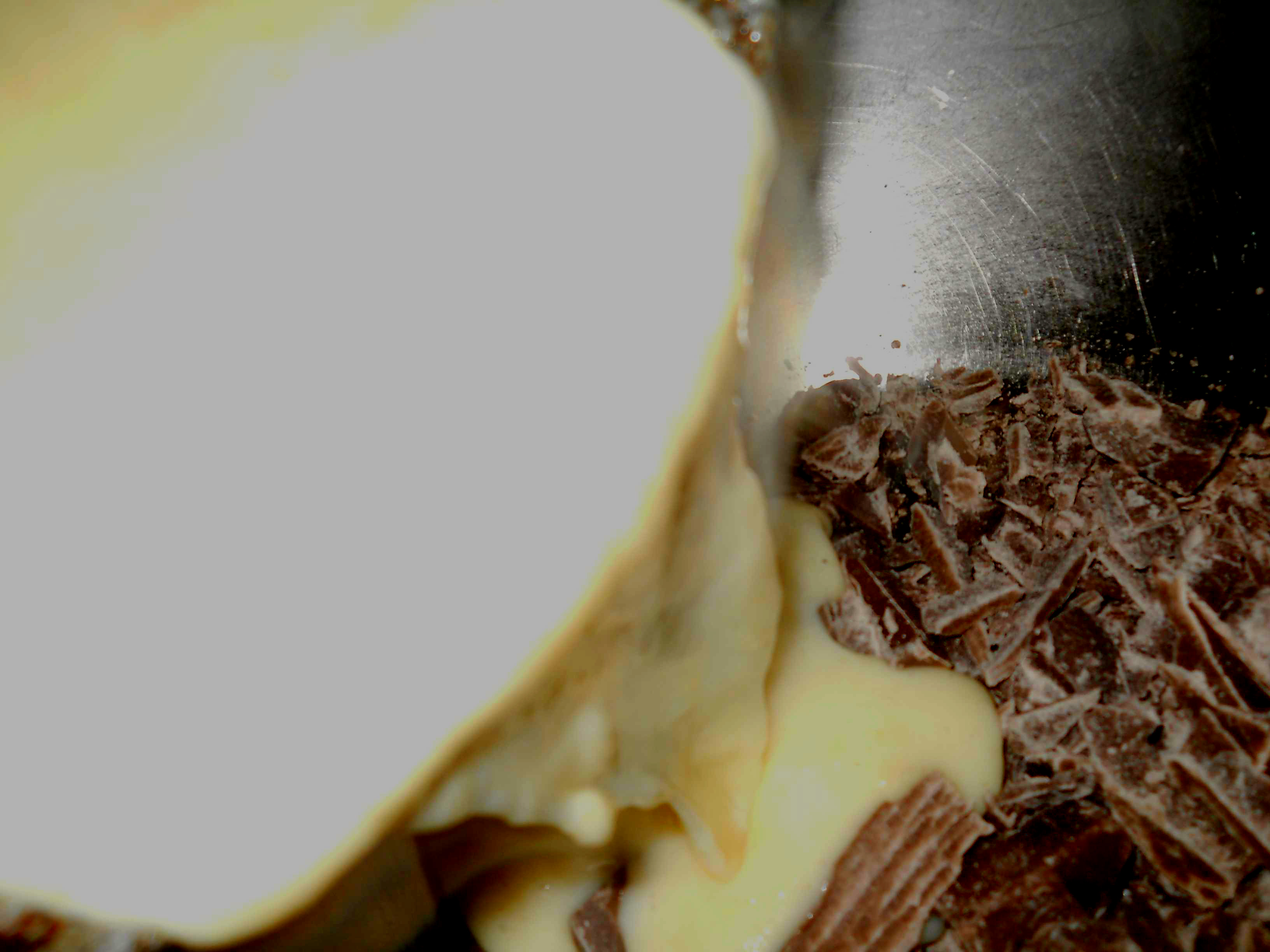 Prajitura cu ciocolata si banane caramelizate