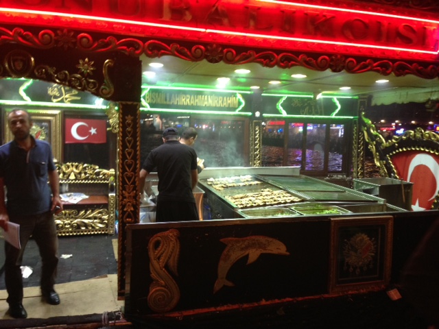 Balık ekmek - Peste in paine a la Istambul