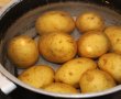 Cartofi taranesti cu carnati-0