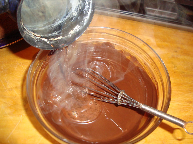 Tort cu mousse de ciocolata