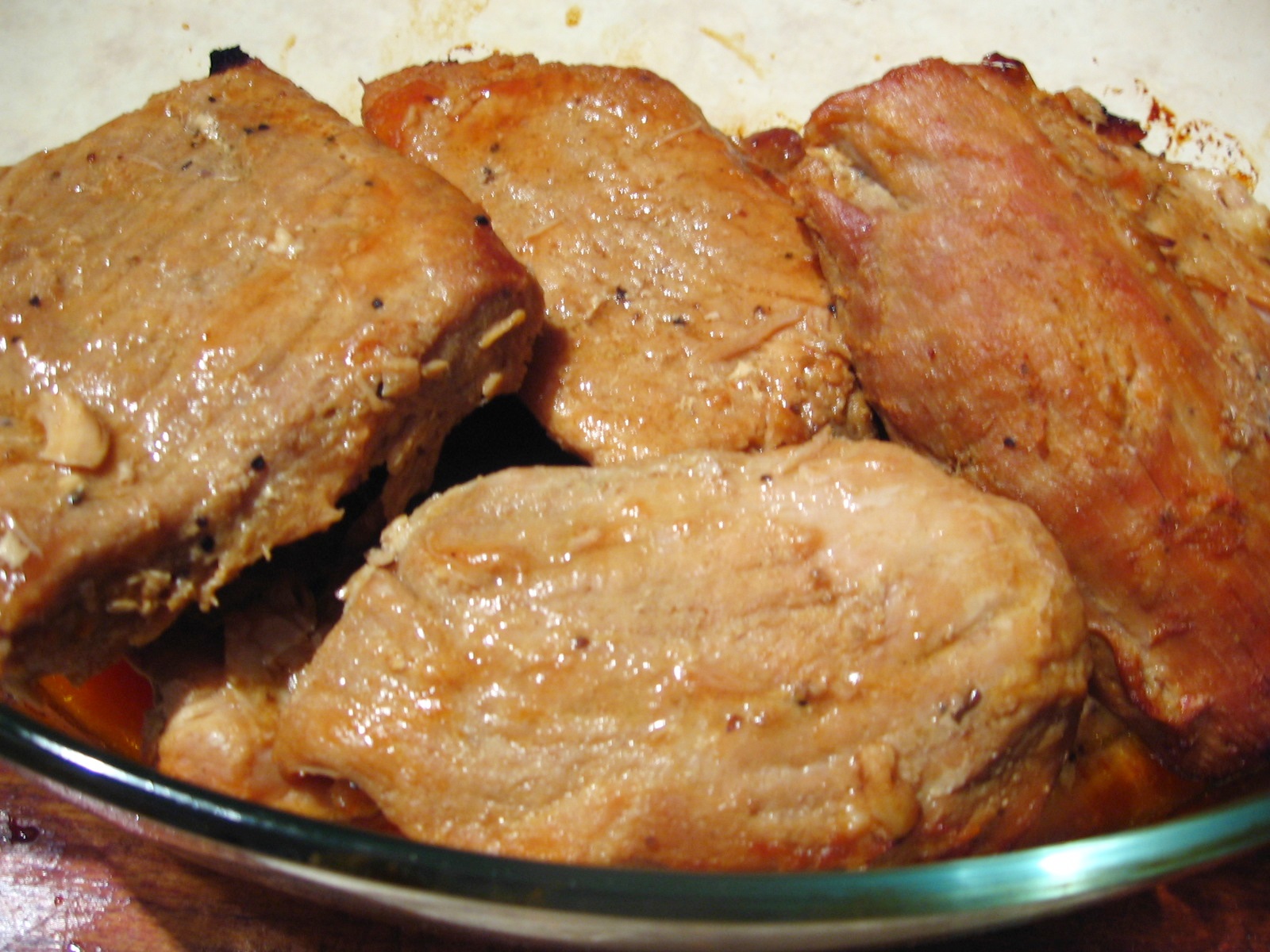 Friptura din carne de porc, macerata in bere neagra