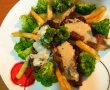 Ceafa de porc , broccoli si sos gorgonzola-9