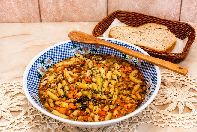 Fasole verde cu multe legume