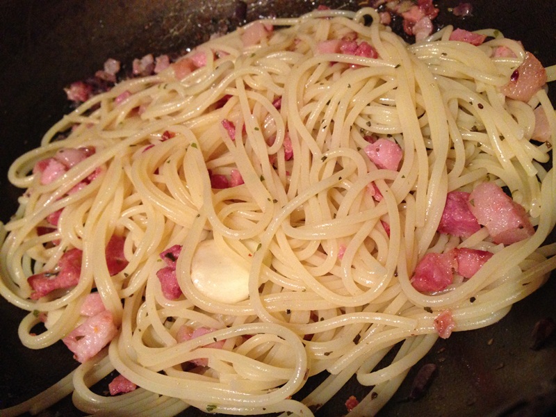 Spaghete carbonara, reţetă delicioasa