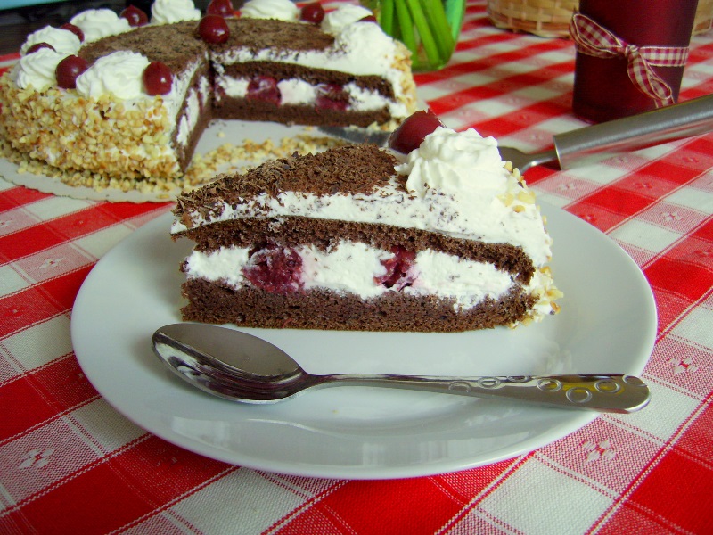 Shwarzwälder torte - Tort Padurea Neagra si o dubla aniversare!