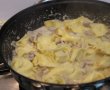 Tortellini cu branza si sos de ciuperci-9