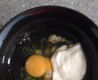 Rulouri pentru micul dejun cu oua, bacon si carnat-1