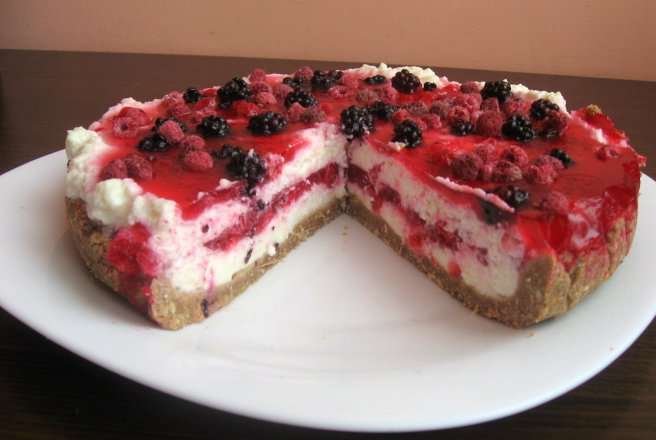 Cheesecake cu jeleu de fructe
