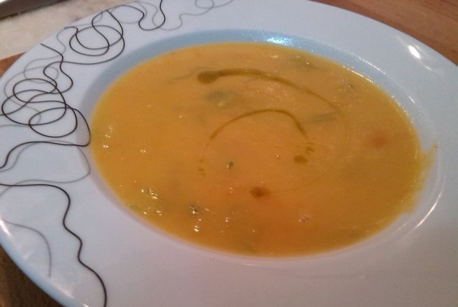 Supa crema de morcovi cu praz