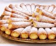 Reteta de rulouri delicioase umplute cu crema de vanilie-17