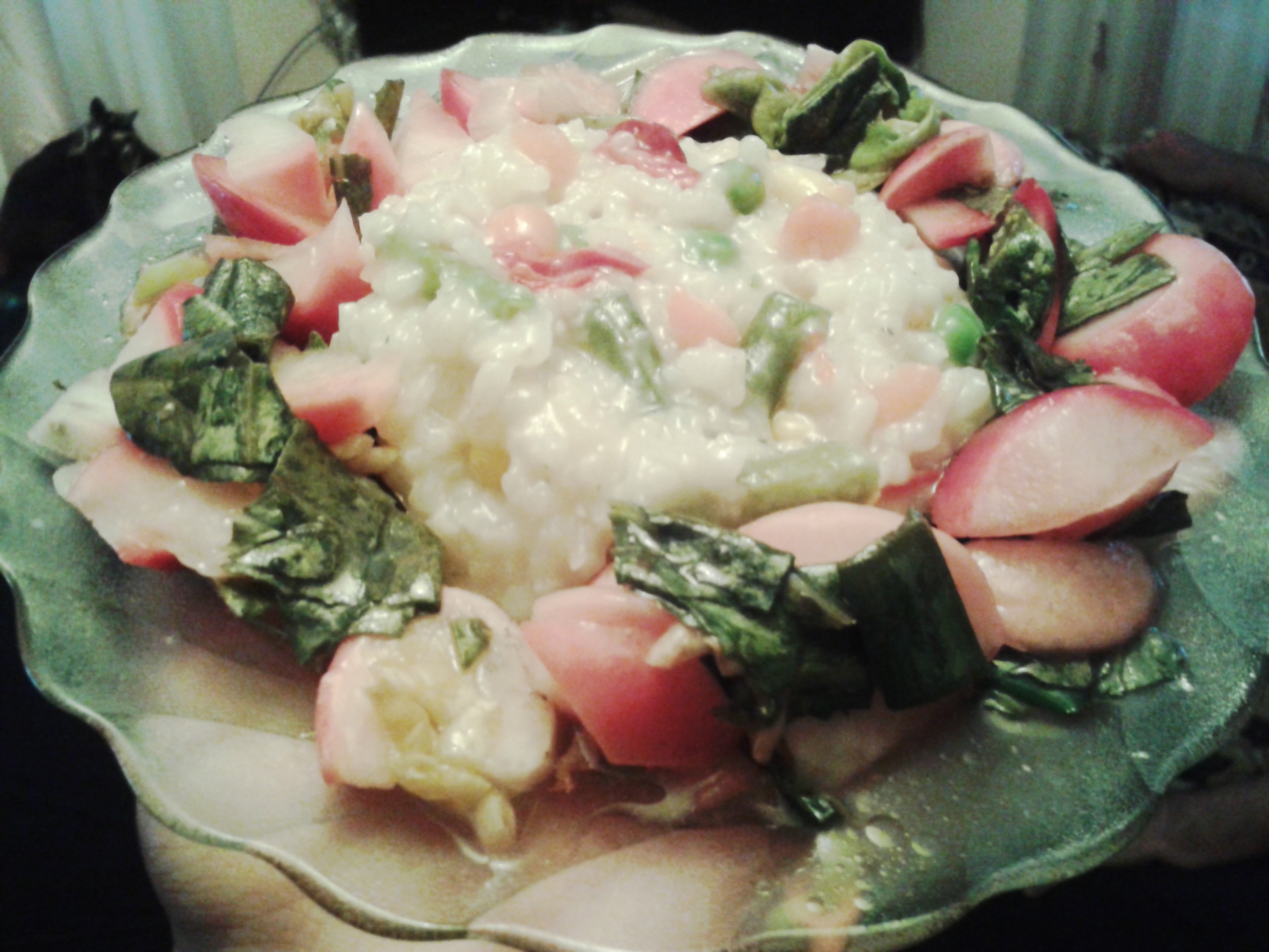 Pilaf cu legume mexicane si garnitura de salata verde