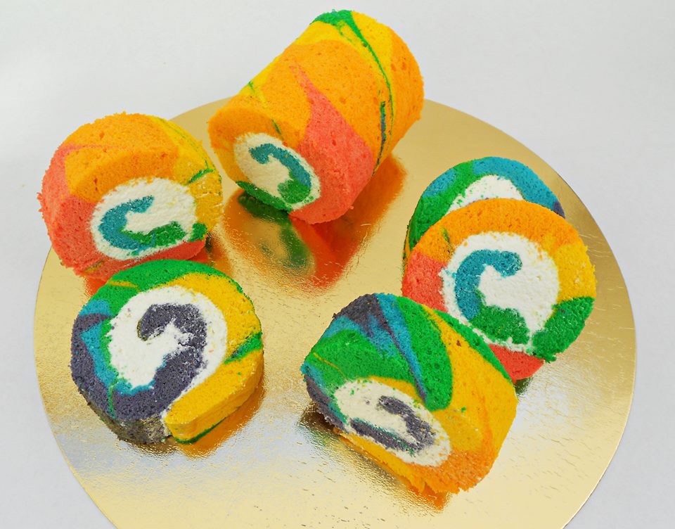 Ruladă curcubeu by Culinary Rainbow