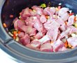 Carne de vitel in sos de legume cu vin la slow cooker Crock-Pot-4