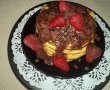 Pancakes cu sos de ciocolata , nuca si capsuni-5