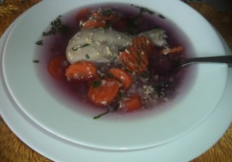 Ciorba dietetica de pui cu varza rosie