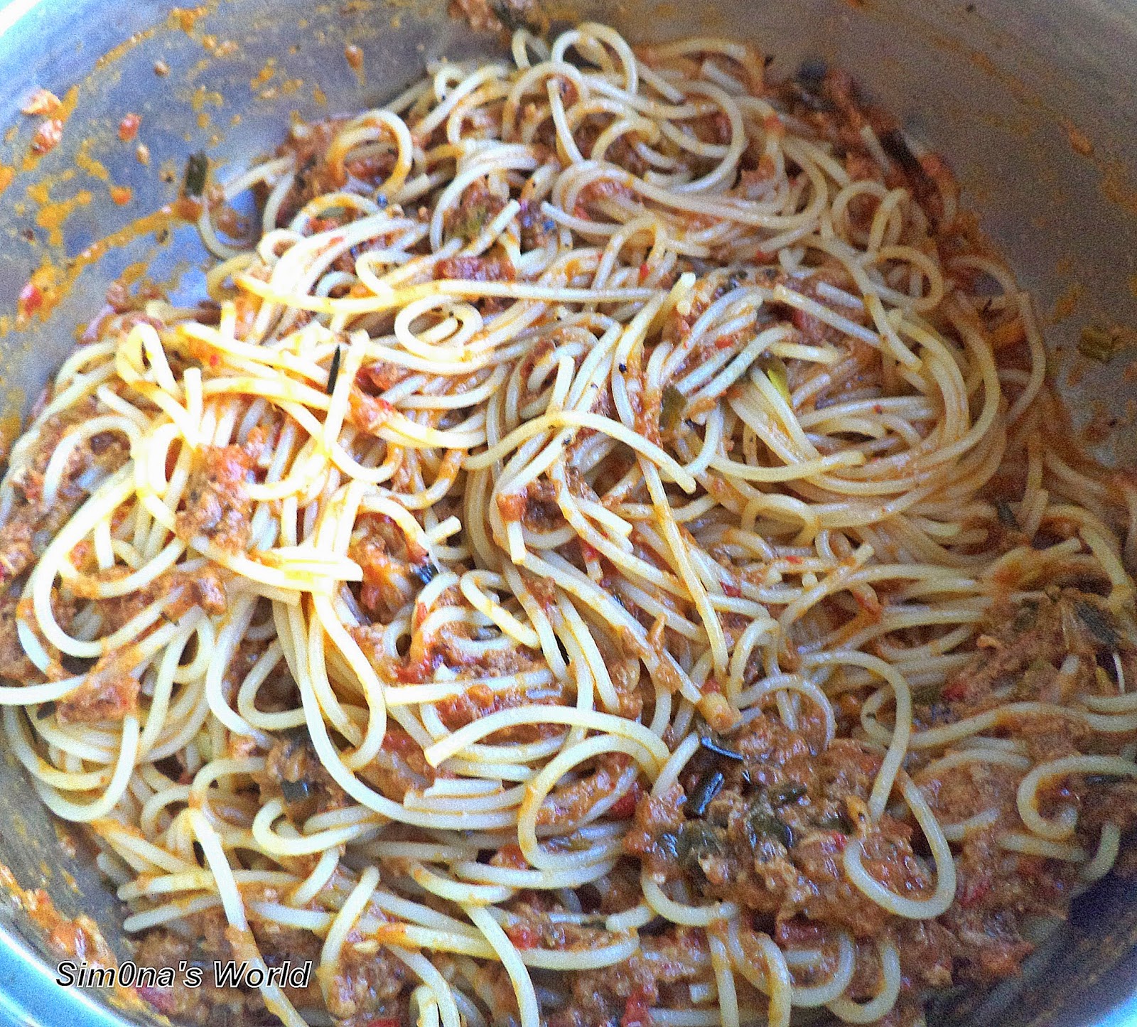 Spaghete picante cu ton