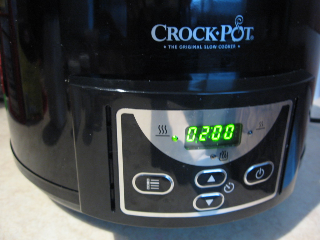Cartofi noi cu sos de branza si usturoi la slow cooker Crock-Pot