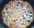 Pizza cu muschi file, ciuperci, masline si mozzarella-9