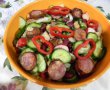 Salata de fasole boabe cu carnaciori-0