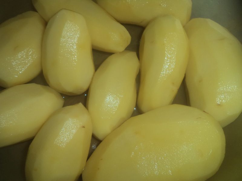 Cartofi cu cascaval si seminte la cuptor