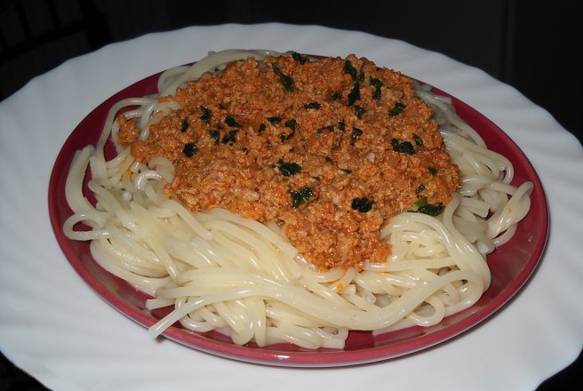 Spaghete cu carne tocata