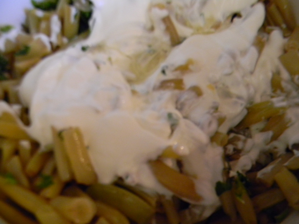 Salata de fasole galbena pastai cu iaurt