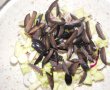 Salată de paste cu legume proaspete, caş şi salam uscat-10