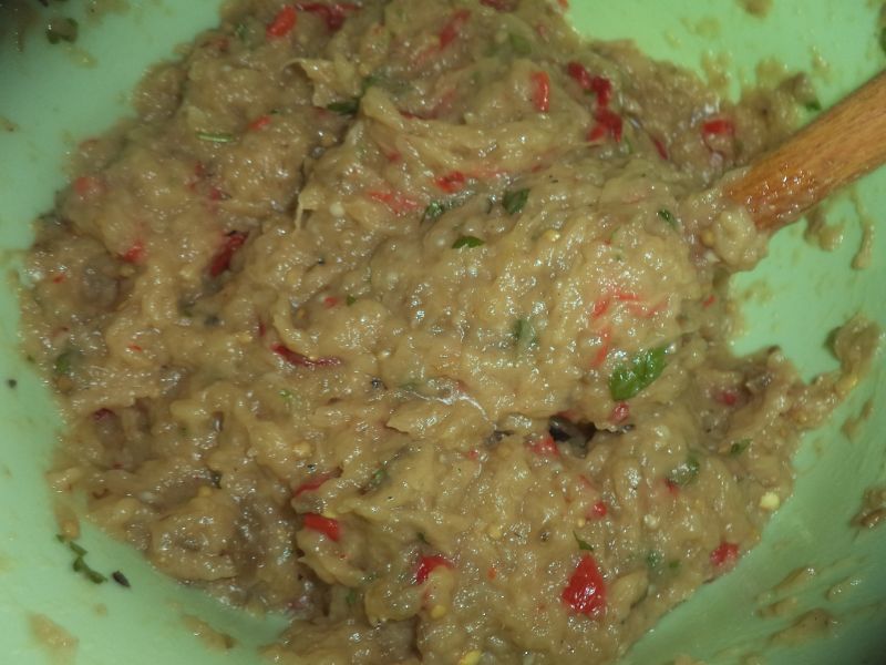 Salata de vinete cu ardei copt si limeta