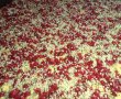 Prajitura ninsa cu strugurei rosii, seminte de chia si de canepa-5