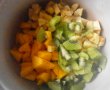 Pepene galben umplut cu salata de fructe-3