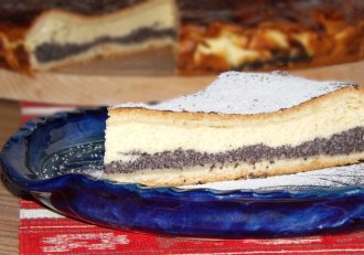Placinta rustica cu mac si branza