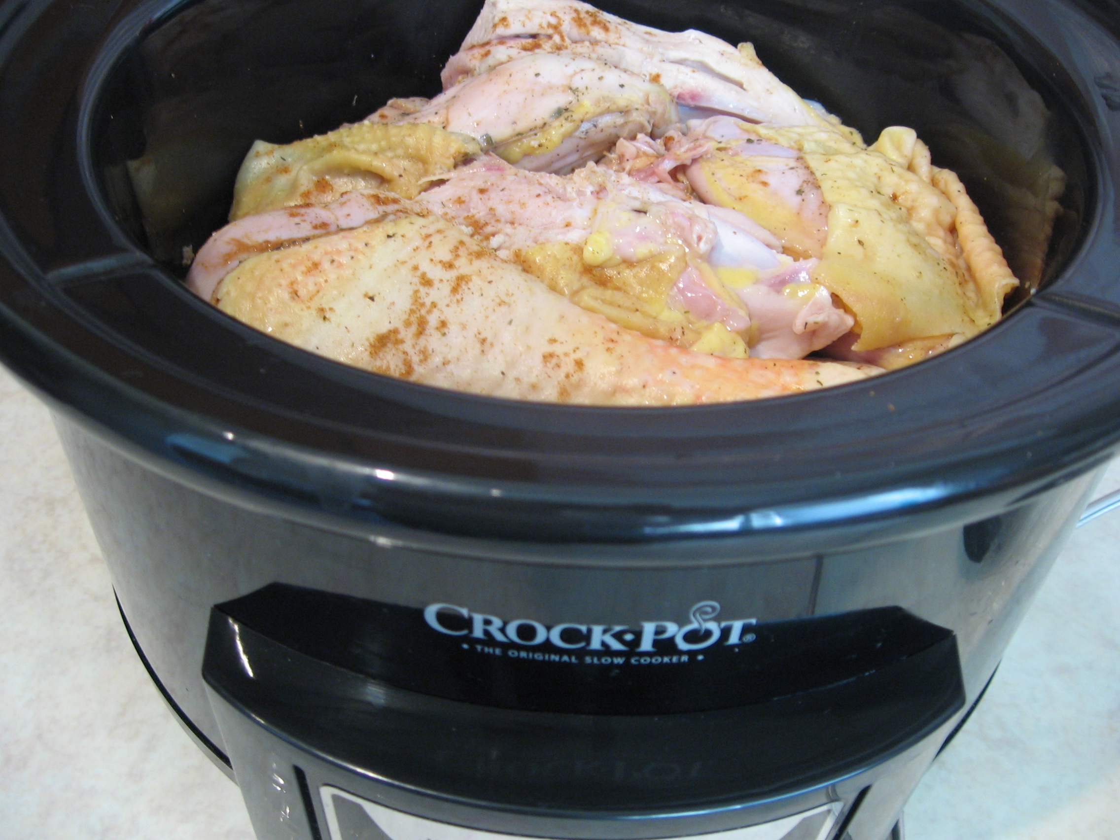 Pui cu ciuperci si sos de smantana cu usturoi - slow cooker Crock-Pot 4,7 L