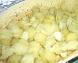 Budinca de cartofi cu branzeturi si ou la cuptor-0