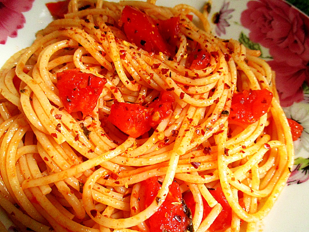 Spaghetti alla checca sul rogo