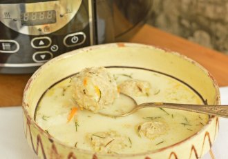 Ciorba de perisoare la slow cooker Crock-Pot 4,7 L