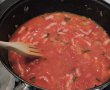 Tortellini cu sos de tomate si bacon-4