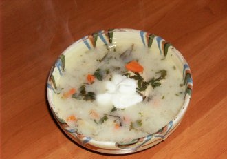 Ciorbă de pui cu tarhon