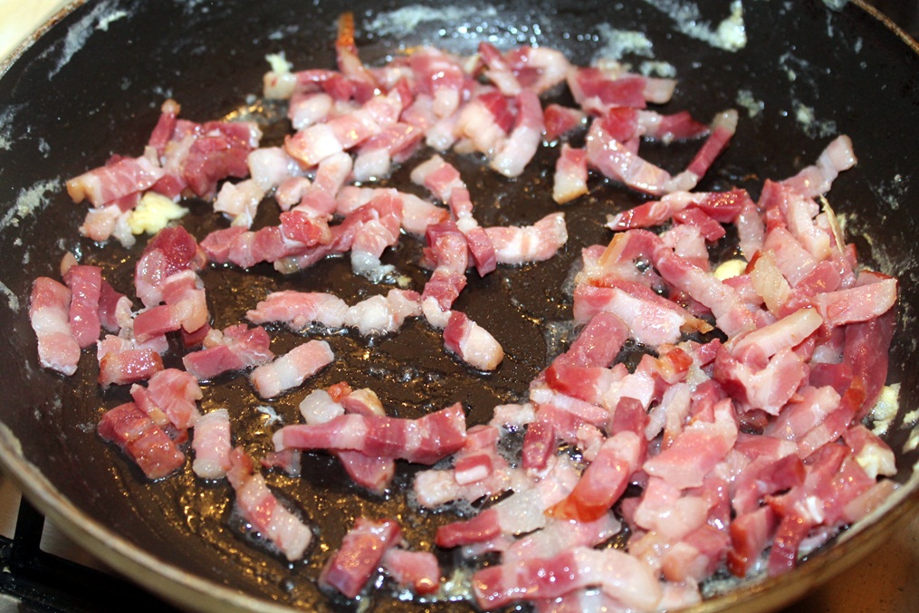 Tortellini cu branza, conopida si bacon