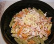 Salată de paste cu păstrăv afumat şi sos de roşii-6