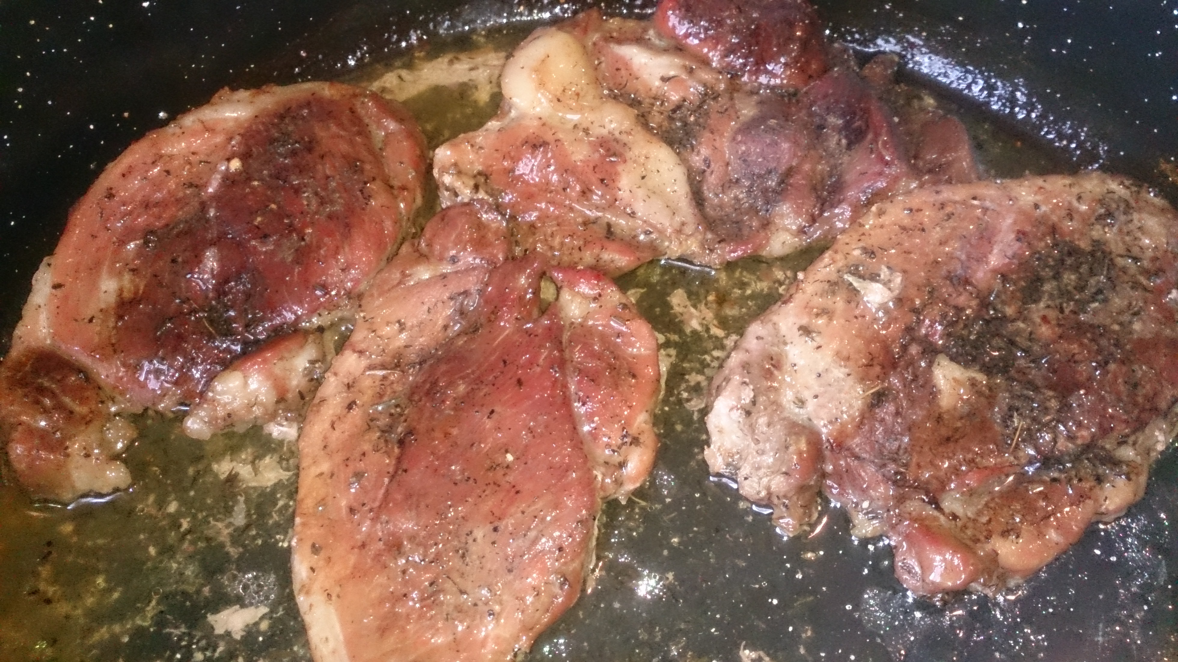 Carne de porc cu unt aromat