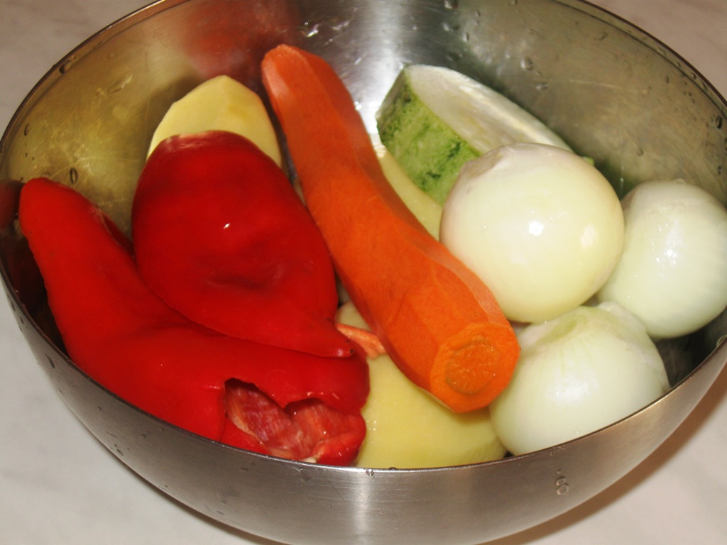 Pastai cu aripioare de pui la slow cooker Crock-Pot 4,7 L
