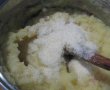 Piure de cartofi cu ceapa caramelizata si parmezan-4