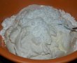 Prajitura cu blat din albusuri cu crema de branza-5