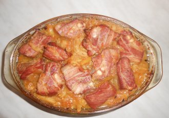 Fasole fideluta cu piept de porc afumat