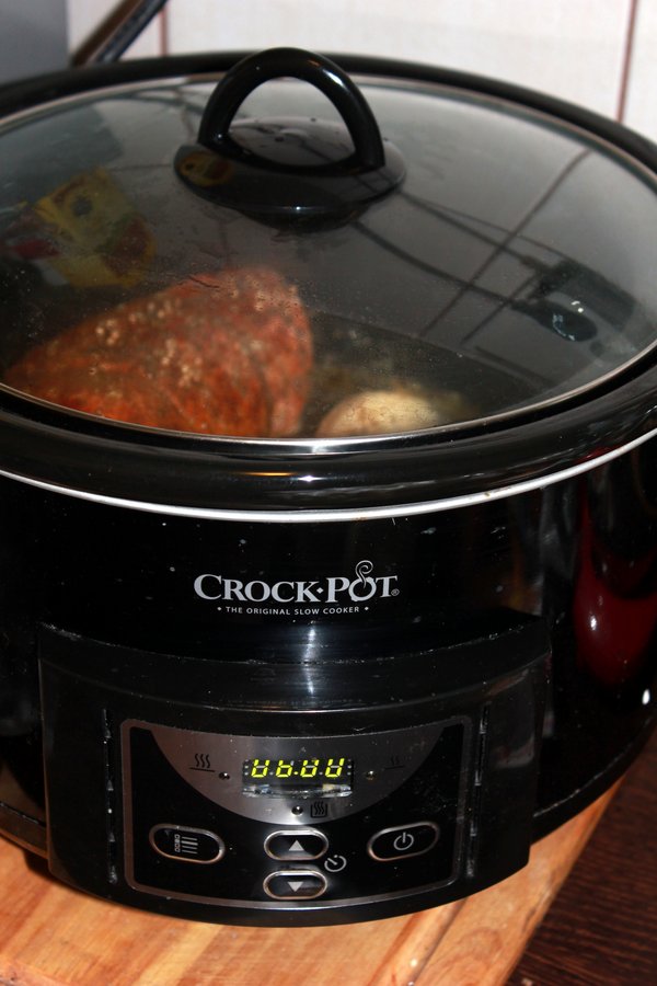 Rulada de porc la slow cooker Crock-Pot 4,7 L
